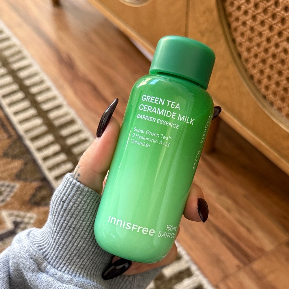 Green Tea Ceramide Milk Barrier Essence - Green